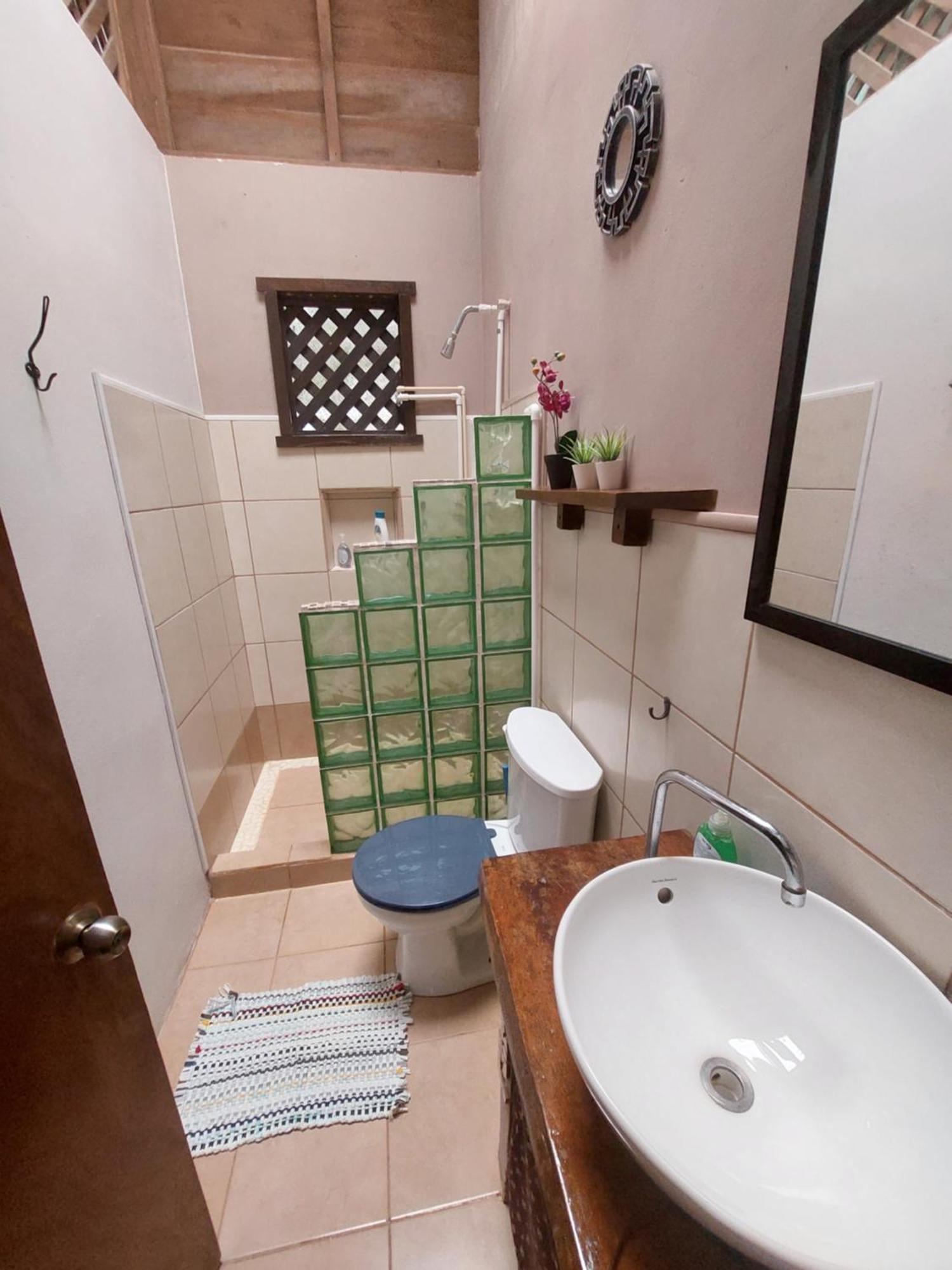 Casa Lina Sloth View Exotic Apartment With Privat Kitchen Puerto Viejo de Talamanca Dış mekan fotoğraf